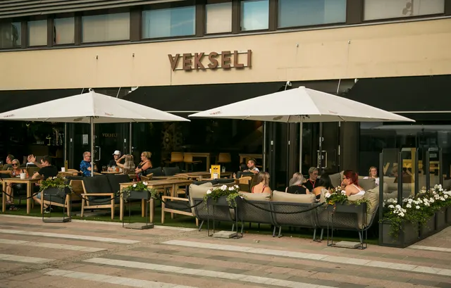 Vekseli kuva 7